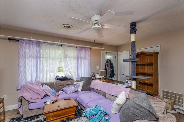 232 Dellwood Drive, Fairborn, OH 45324