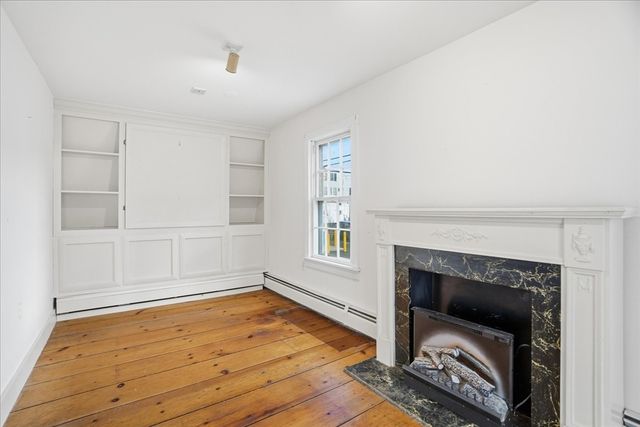 5 Lees Wharf, Newport, RI 02840