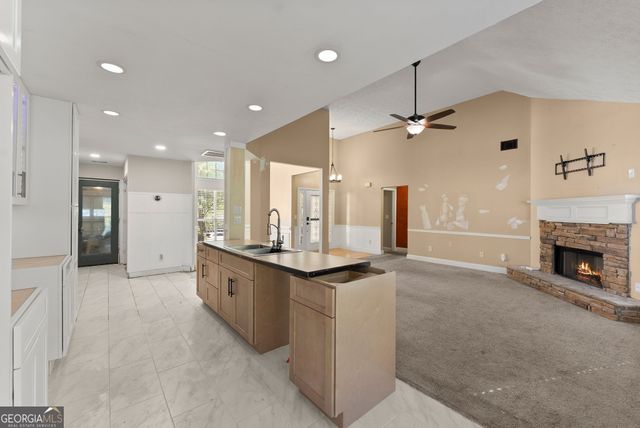 926 Lochwolde Lane, Bethlehem, GA 30620