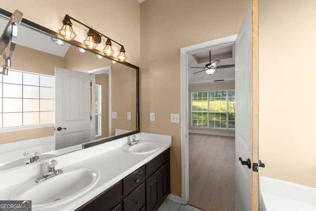 926 Lochwolde Lane, Bethlehem, GA 30620