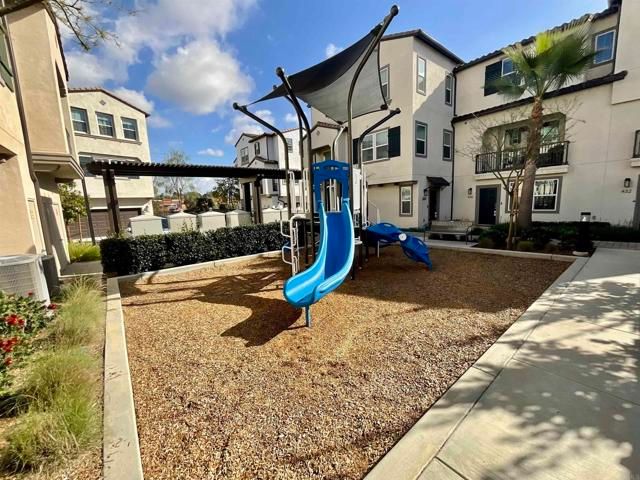 419 Atlas, Escondido, CA 92025