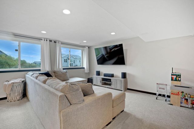 1464 Audubon Drive, Waterloo, IA 50701