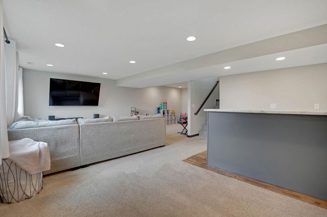 1464 Audubon Drive, Waterloo, IA 50701