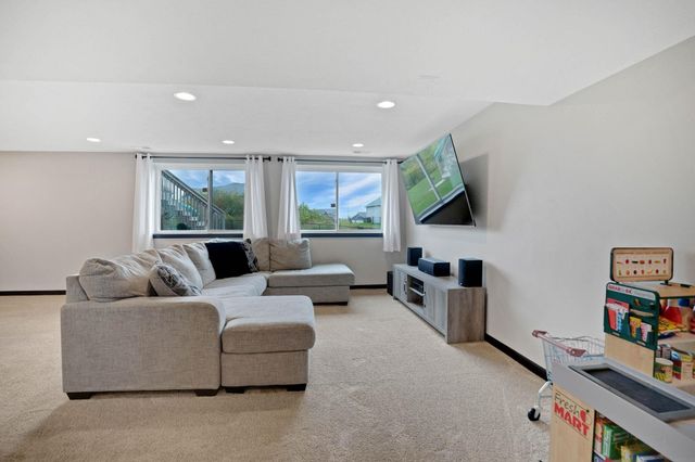 1464 Audubon Drive, Waterloo, IA 50701