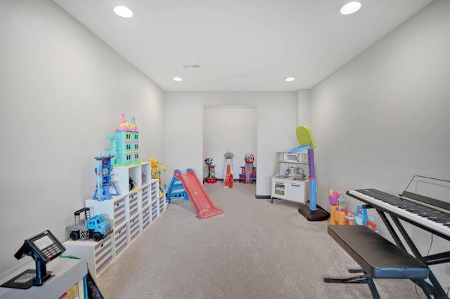 1464 Audubon Drive, Waterloo, IA 50701