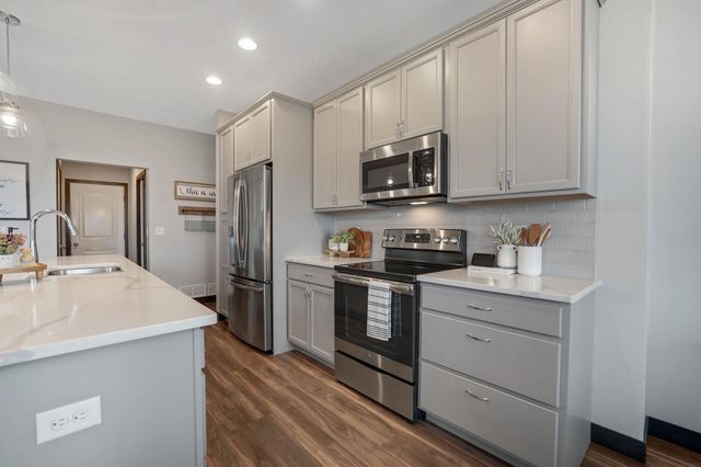 1464 Audubon Drive, Waterloo, IA 50701