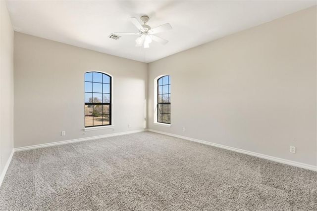 4609 NE Trails End Street, Piedmont, OK 73078