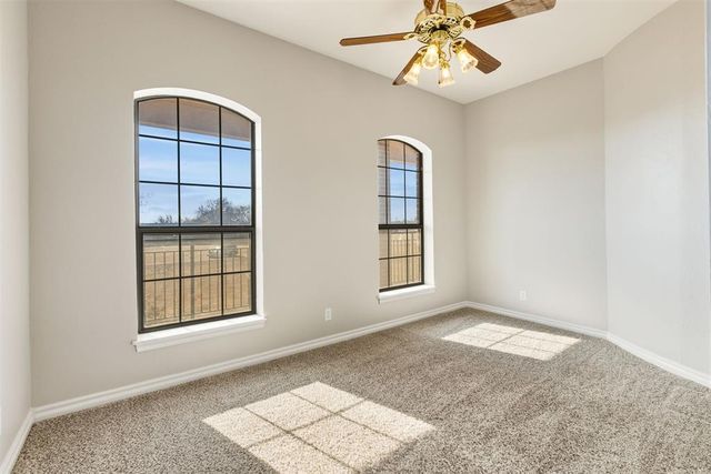 4609 NE Trails End Street, Piedmont, OK 73078