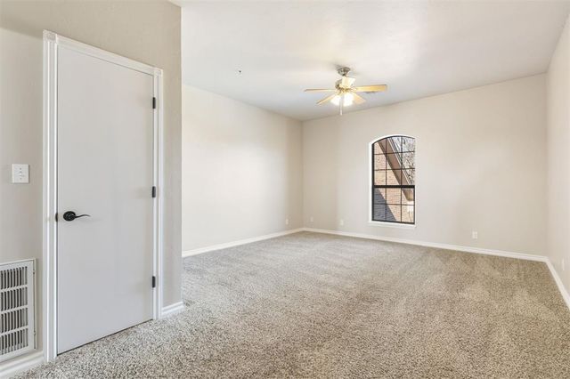 4609 NE Trails End Street, Piedmont, OK 73078