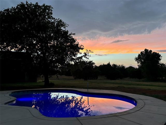 4609 NE Trails End Street, Piedmont, OK 73078