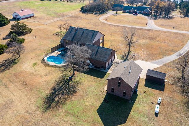 4609 NE Trails End Street, Piedmont, OK 73078