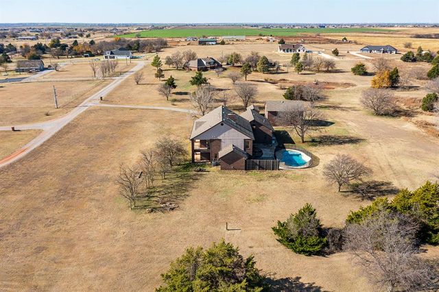 4609 NE Trails End Street, Piedmont, OK 73078