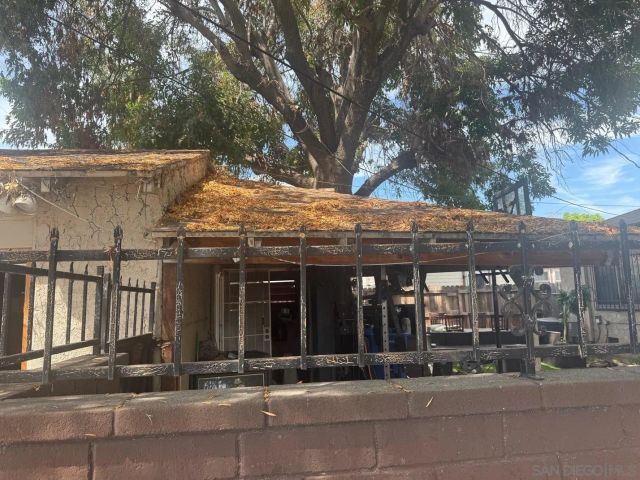 800 W 99th Street, Los Angeles, CA 90044