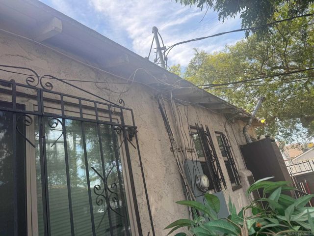 800 W 99th Street, Los Angeles, CA 90044