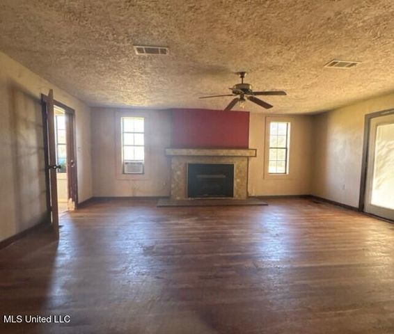 4145 Old Jackson Road, Terry, MS 39170