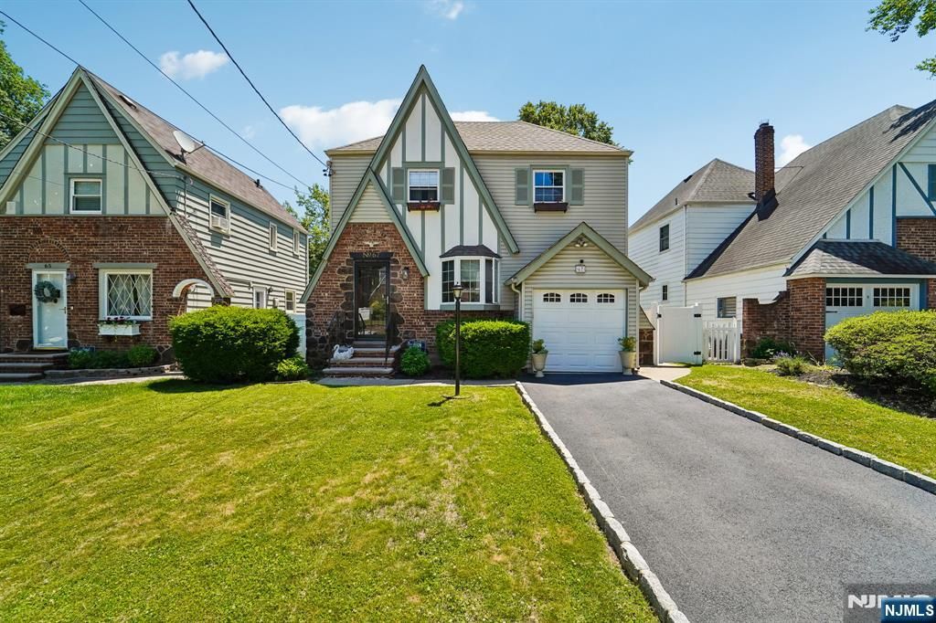 67 Marlboro Road, Clifton, NJ 07012