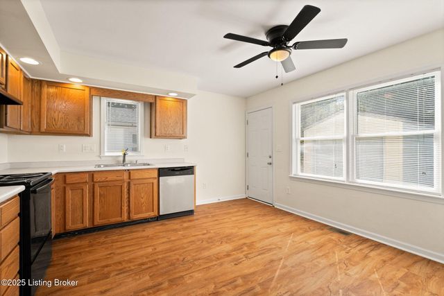 6504 Jennifer Valley Way, Louisville, KY 40258