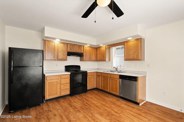 6504 Jennifer Valley Way, Louisville, KY 40258