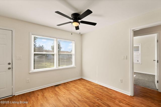 6504 Jennifer Valley Way, Louisville, KY 40258