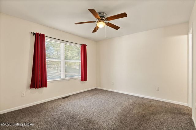 6504 Jennifer Valley Way, Louisville, KY 40258