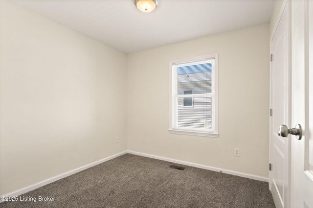 6504 Jennifer Valley Way, Louisville, KY 40258