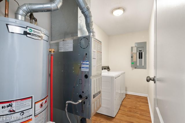 6504 Jennifer Valley Way, Louisville, KY 40258