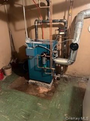 6333 83rd Street, Middle Village, NY 11379