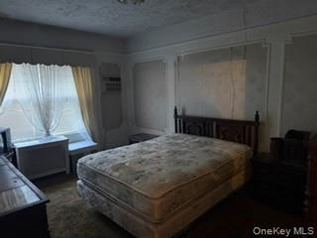 6333 83rd Street, Middle Village, NY 11379