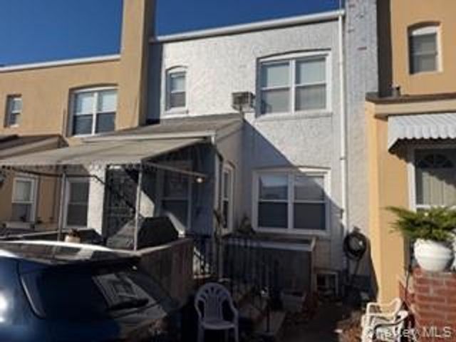 6333 83rd Street, Middle Village, NY 11379