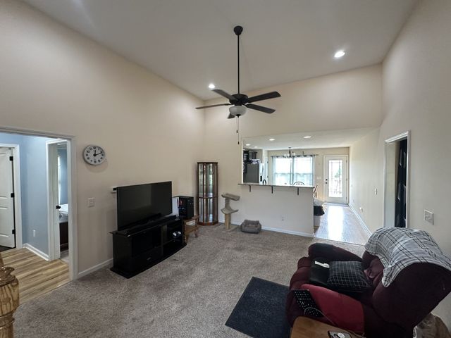 131 Irish Oaks Dr, Portland, TN 37148