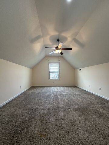 131 Irish Oaks Dr, Portland, TN 37148