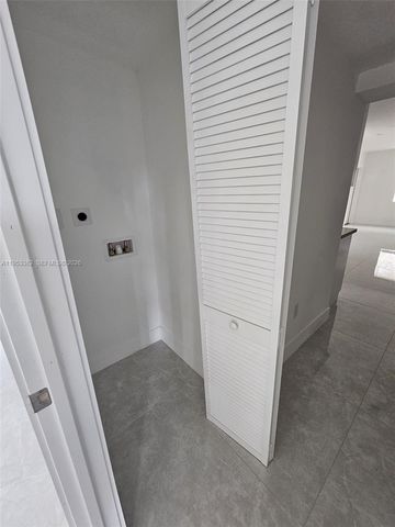 2488 SW 6th Ct 0, Fort Lauderdale, FL 33312