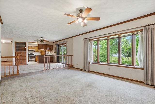 3615 24th Avenue, Marion, IA 52302
