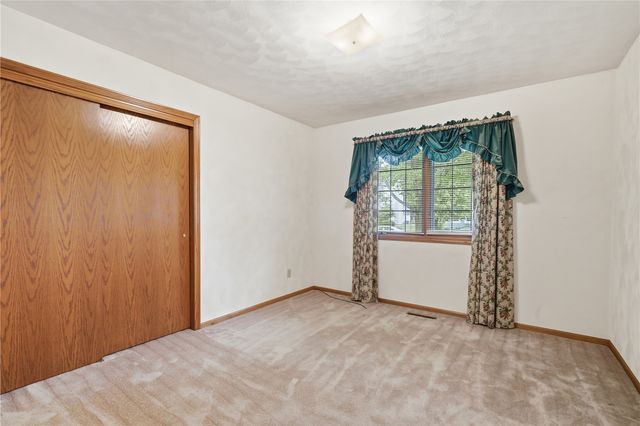 3615 24th Avenue, Marion, IA 52302