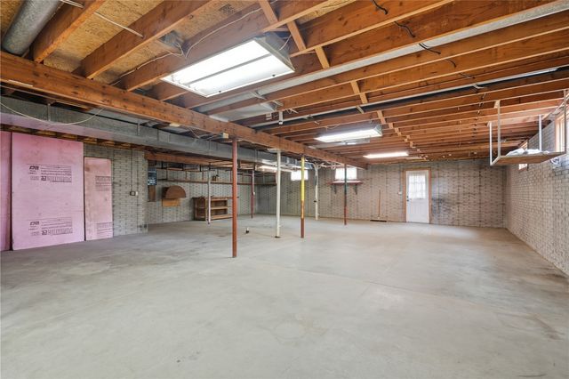 3615 24th Avenue, Marion, IA 52302