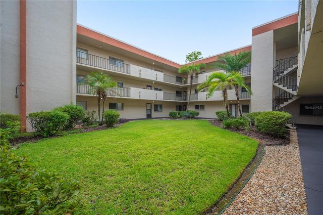 1130 N LAKE PARKER AVENUE C126, Lakeland, FL 33805