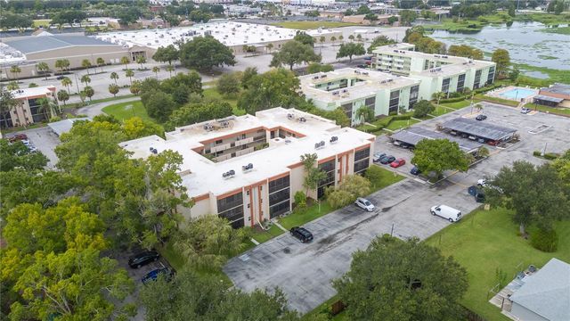 1130 N LAKE PARKER AVENUE C126, Lakeland, FL 33805
