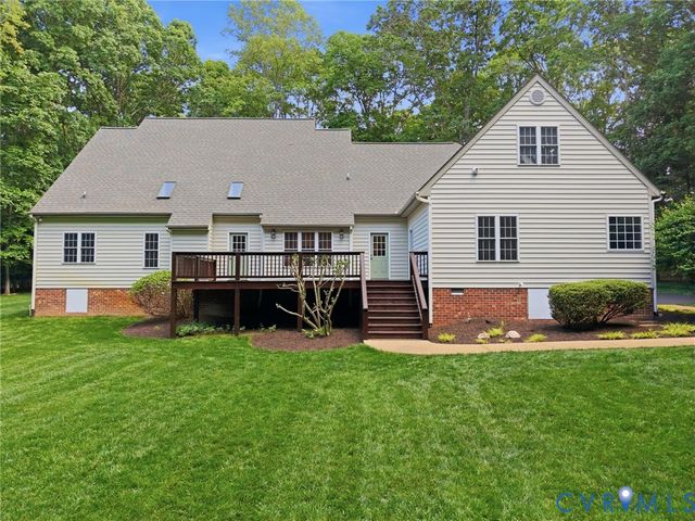 2705 Judes Ferry Rd, Powhatan, VA 23139