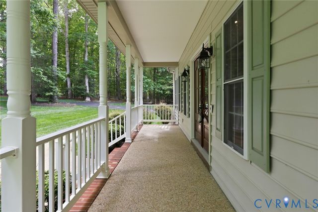 2705 Judes Ferry Rd, Powhatan, VA 23139