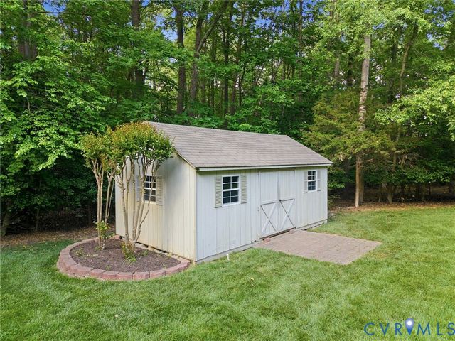 2705 Judes Ferry Rd, Powhatan, VA 23139