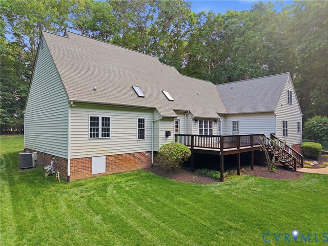 2705 Judes Ferry Rd, Powhatan, VA 23139
