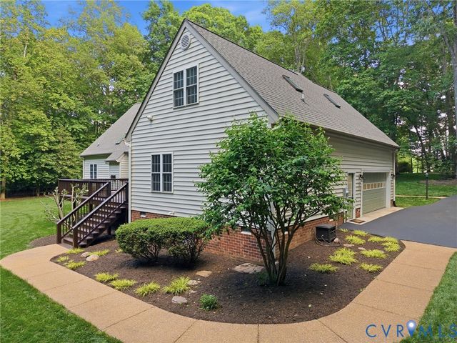 2705 Judes Ferry Rd, Powhatan, VA 23139