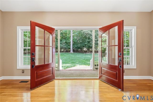2705 Judes Ferry Rd, Powhatan, VA 23139
