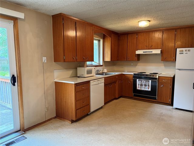 9310 Olson Road NW, Bremerton, WA 98311