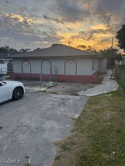 5526/5528 3rd AVE, Fort Myers, FL 33907
