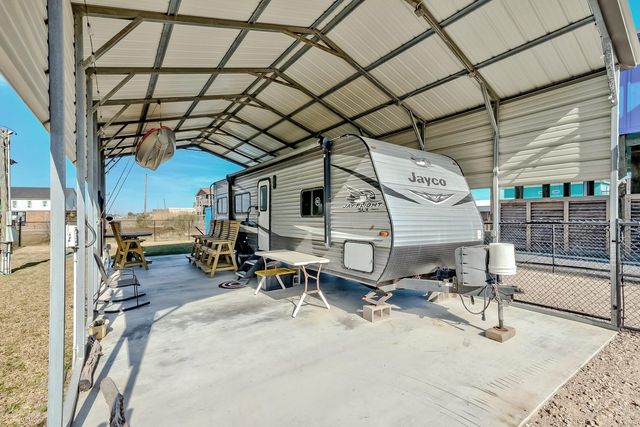 1765 Croaker Lane, Crystal Beach, TX 77650