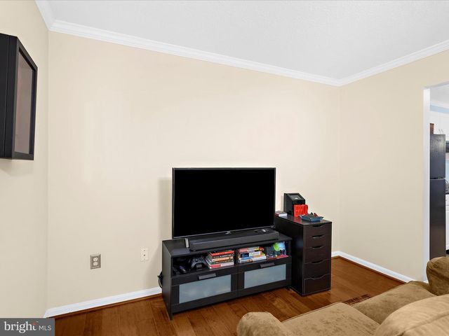 655 REALM CT W, Odenton, MD 21113