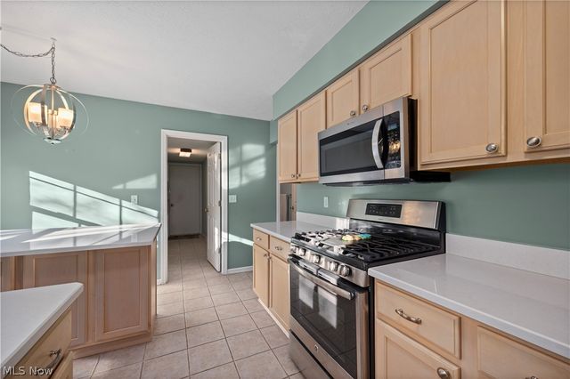 10248 Brighton Circle, Twinsburg, OH 44087