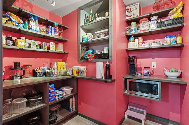 965 Victor Avenue, Muskegon, MI 49445