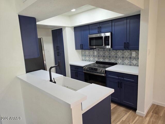 712 E EUGIE Avenue, Phoenix, AZ 85022